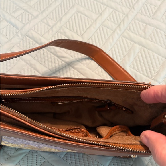 Etienne Aigner Westport Collection Privee Handbag Purse Retired 2010 - Picture 7 of 8